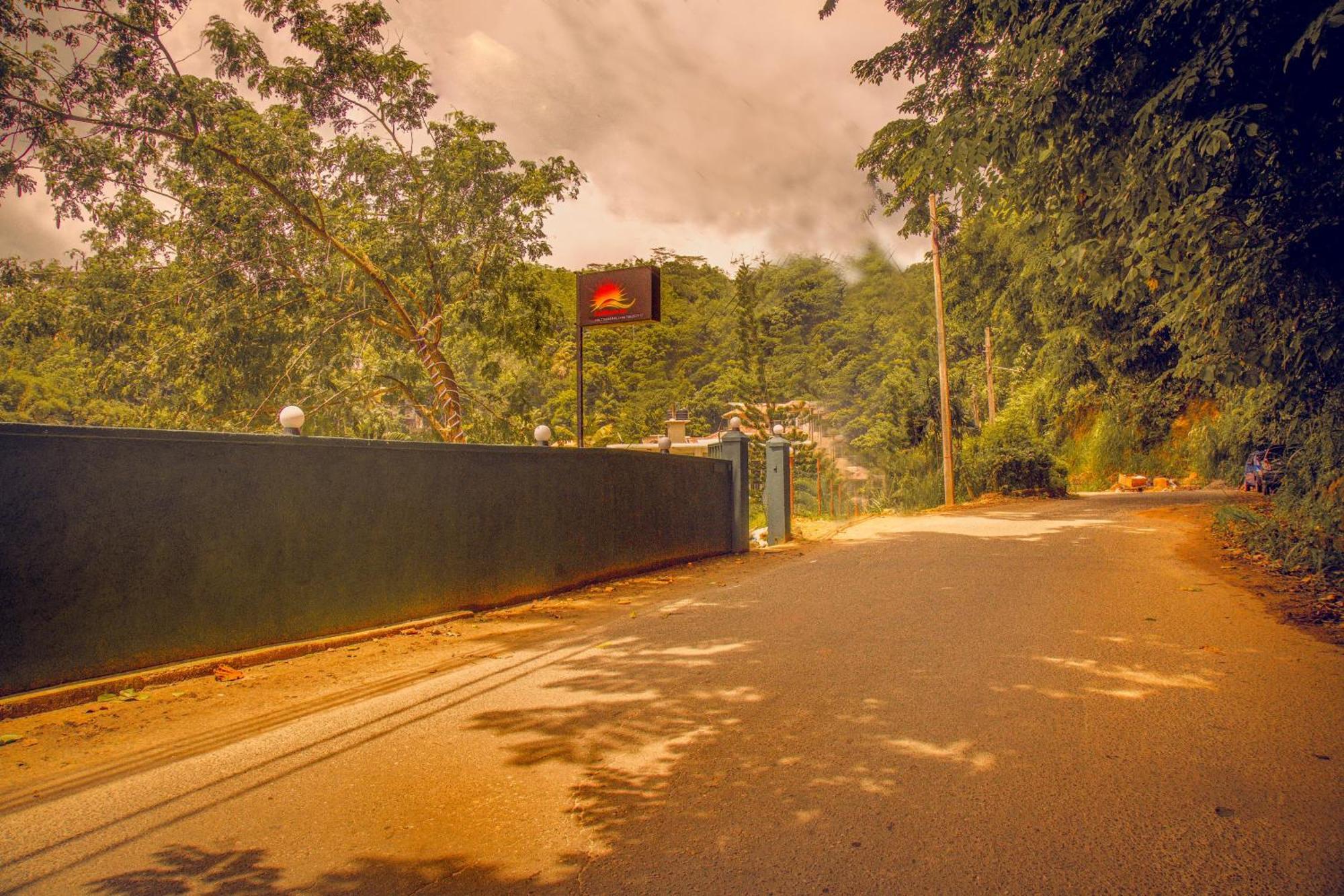 Sunbloom Inn Kandy Buitenkant foto