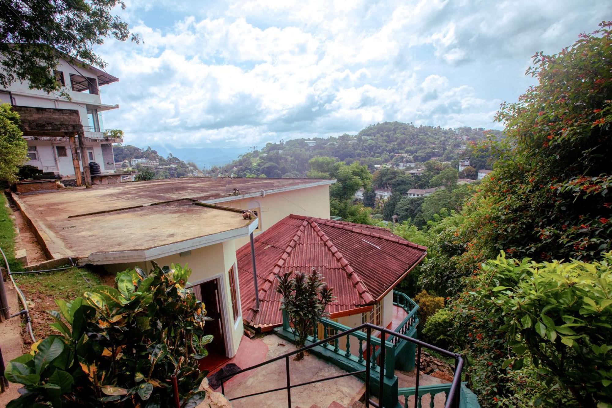 Sunbloom Inn Kandy Buitenkant foto