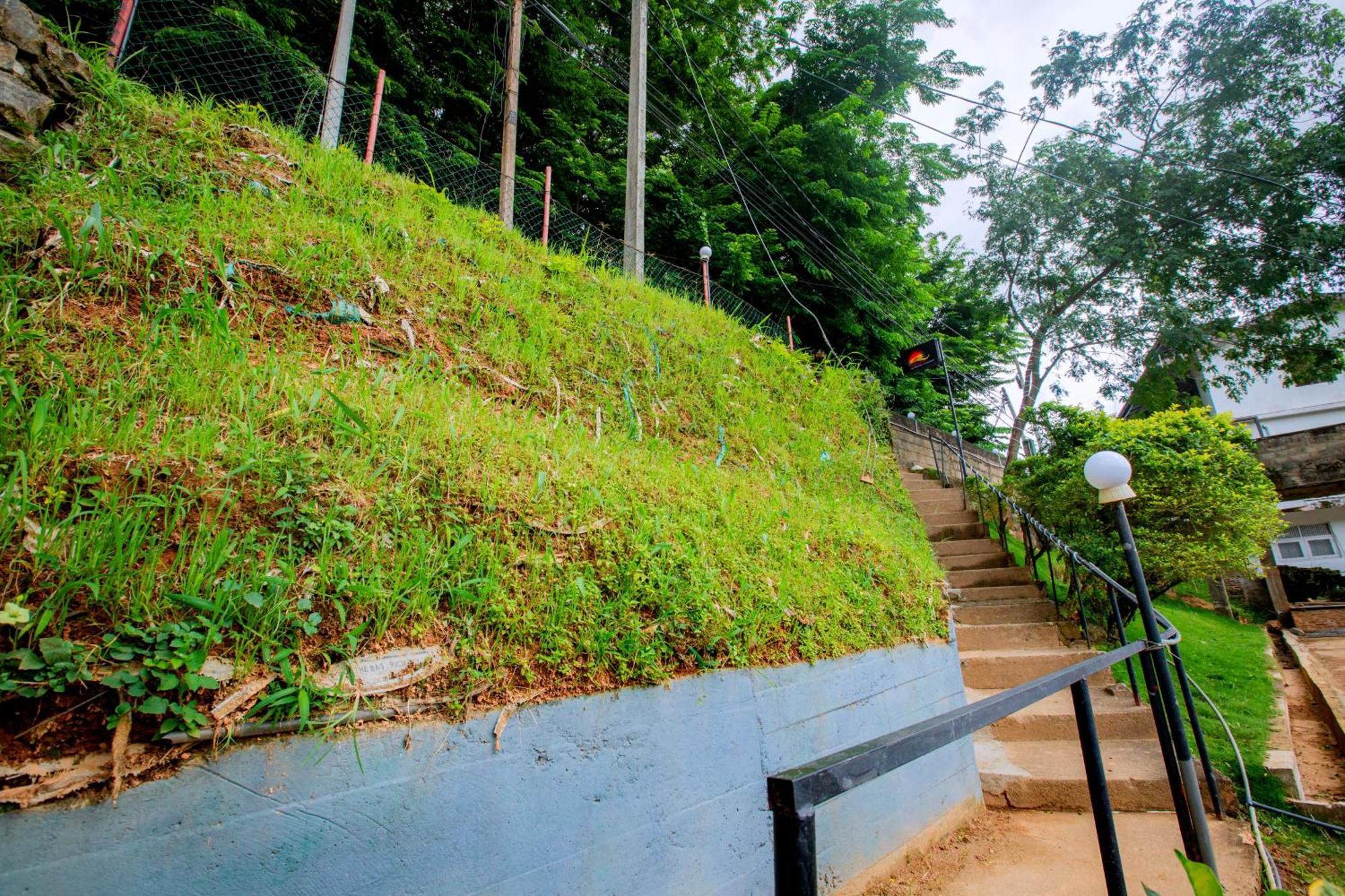 Sunbloom Inn Kandy Buitenkant foto