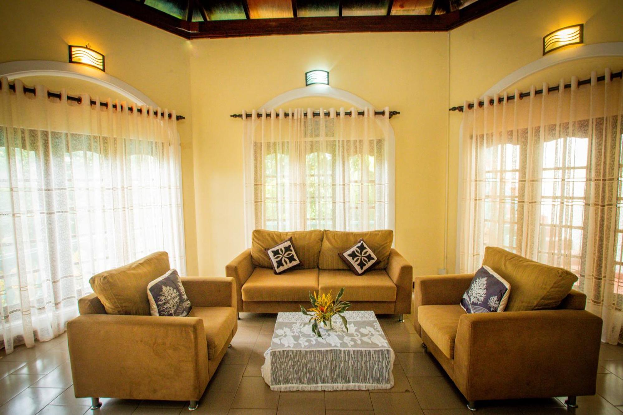 Sunbloom Inn Kandy Buitenkant foto