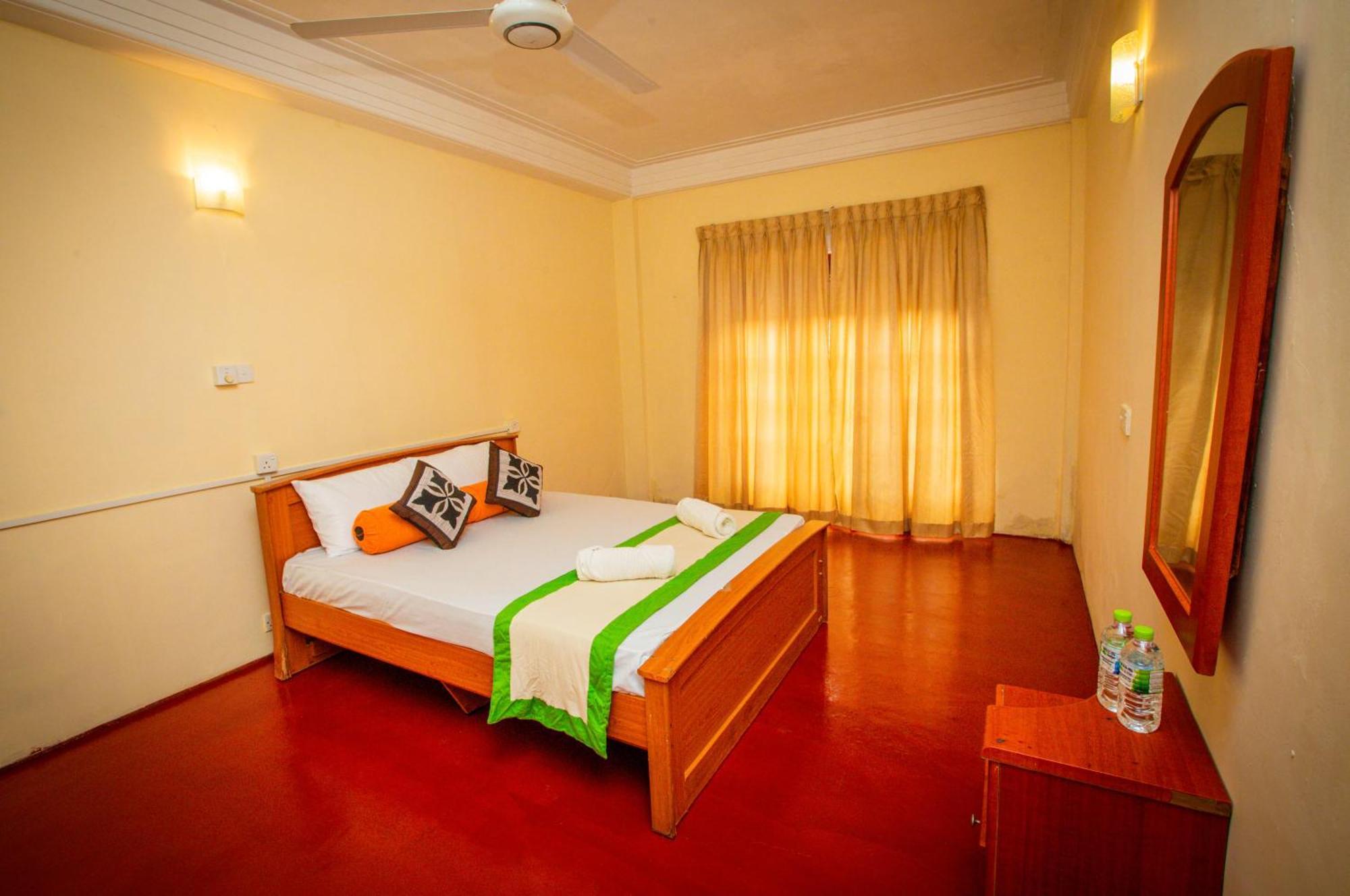 Sunbloom Inn Kandy Buitenkant foto