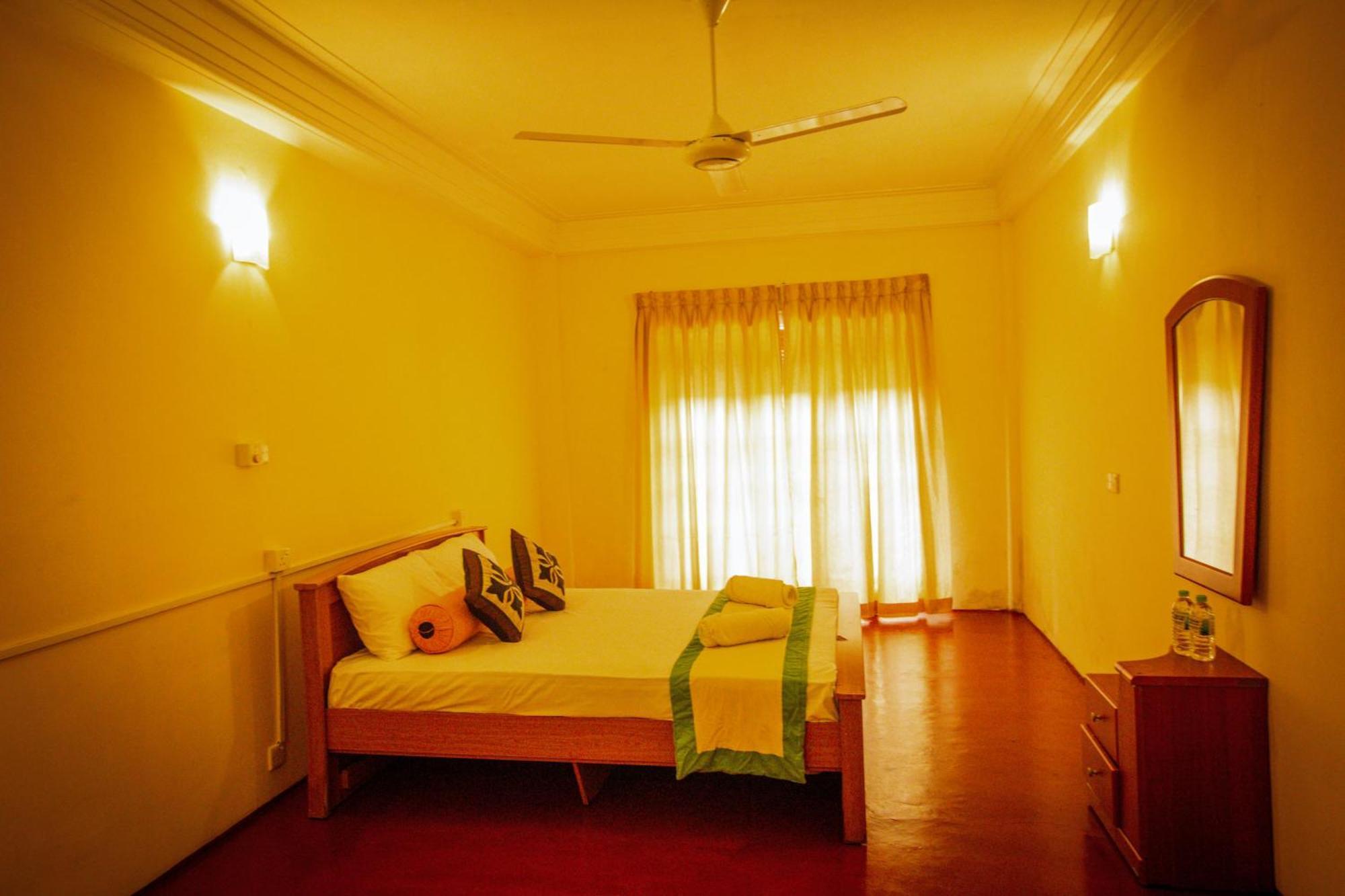 Sunbloom Inn Kandy Buitenkant foto