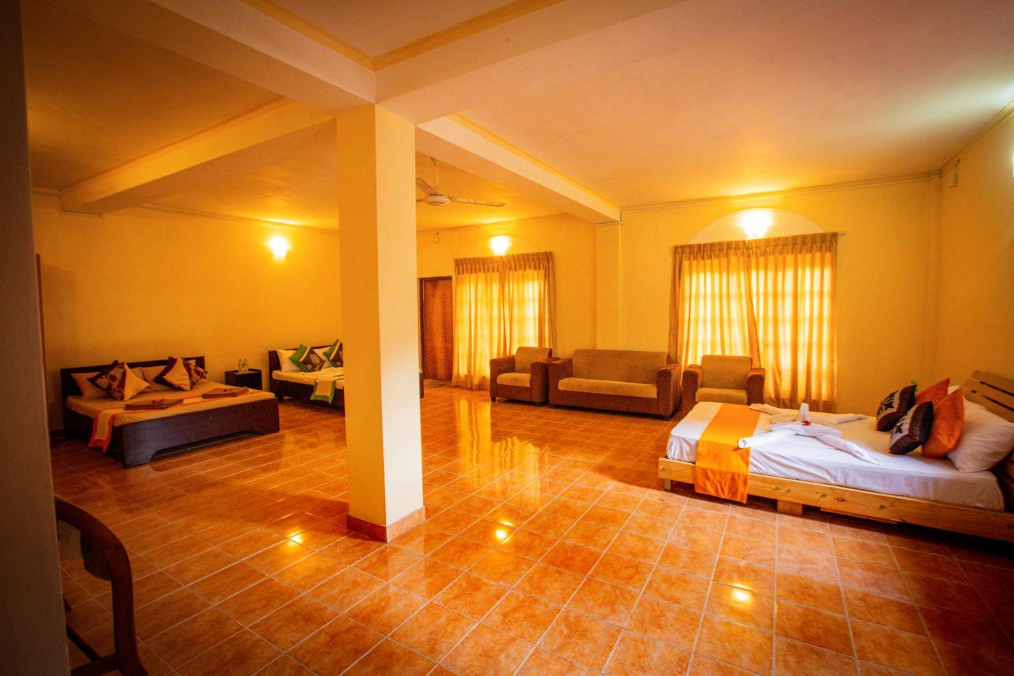 Sunbloom Inn Kandy Buitenkant foto