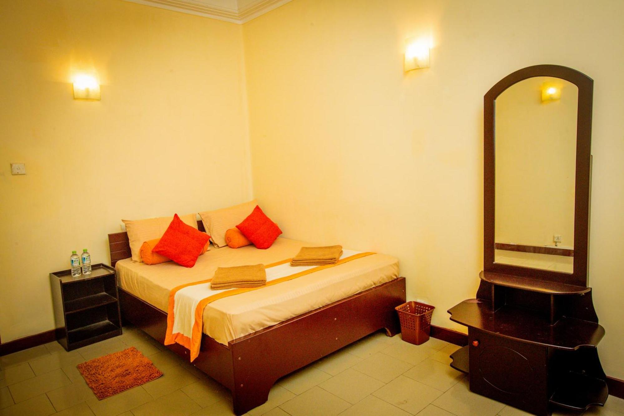 Sunbloom Inn Kandy Buitenkant foto